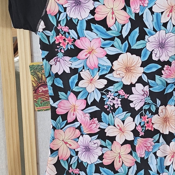 Pipeline Short Sleeve Rashguard - Picture 2 of 6